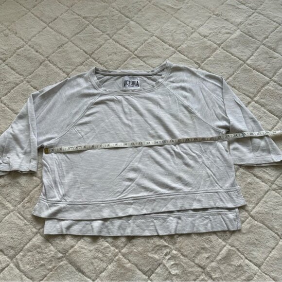 Victoria's Secret sport | Cream & Gray Boxy Pullover Sweater | Size Extra Small - Picture 9 of 10